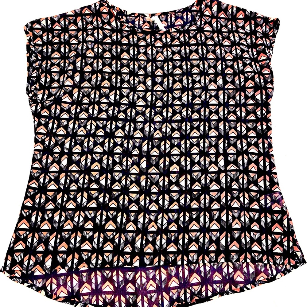 Cup sleeved top